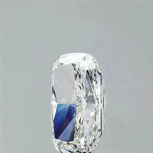 3.31ct Cushion modified Lab Grown Diamond (Colour E, Clarity VVS1, IGI Certified)