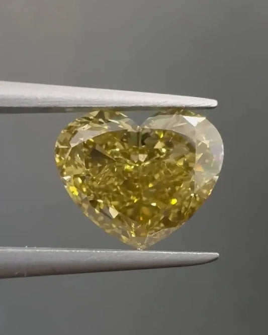 3.01ct Heart Natural Diamond (Colour Fancy Dark, Clarity VS2, GIA Certified)