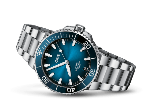 Aquis Date Calibre 400
01 400 7769 4135-07 8 22 09Peb