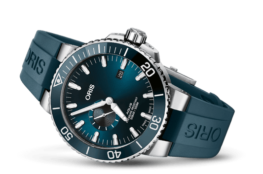 aquis-small-second-date-01-743-7733-4155-07-4-24-69eb