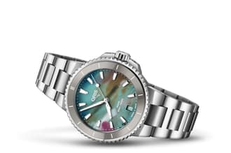 oris-aquis-date-upcycle-automatic-watch-01-733-7792-4150-07-8-19-05p