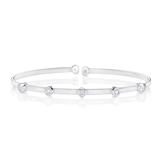 0-32ct-diamond-bezel-bangle B22001310ZS
