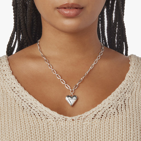 Give Your Heart Away Pendant Necklace – AZZI Jewelers