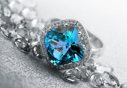 3 Reasons Why Jewelry Makes the Perfect Gift