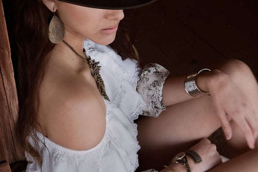 Best Bracelets and Necklaces for Mother's Day Gifts