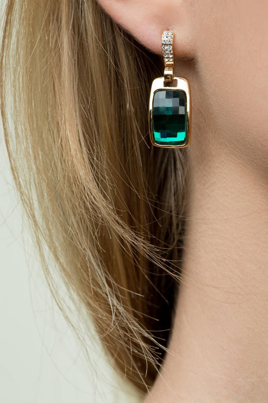 Flattering Jewel Tones for Your Complexion