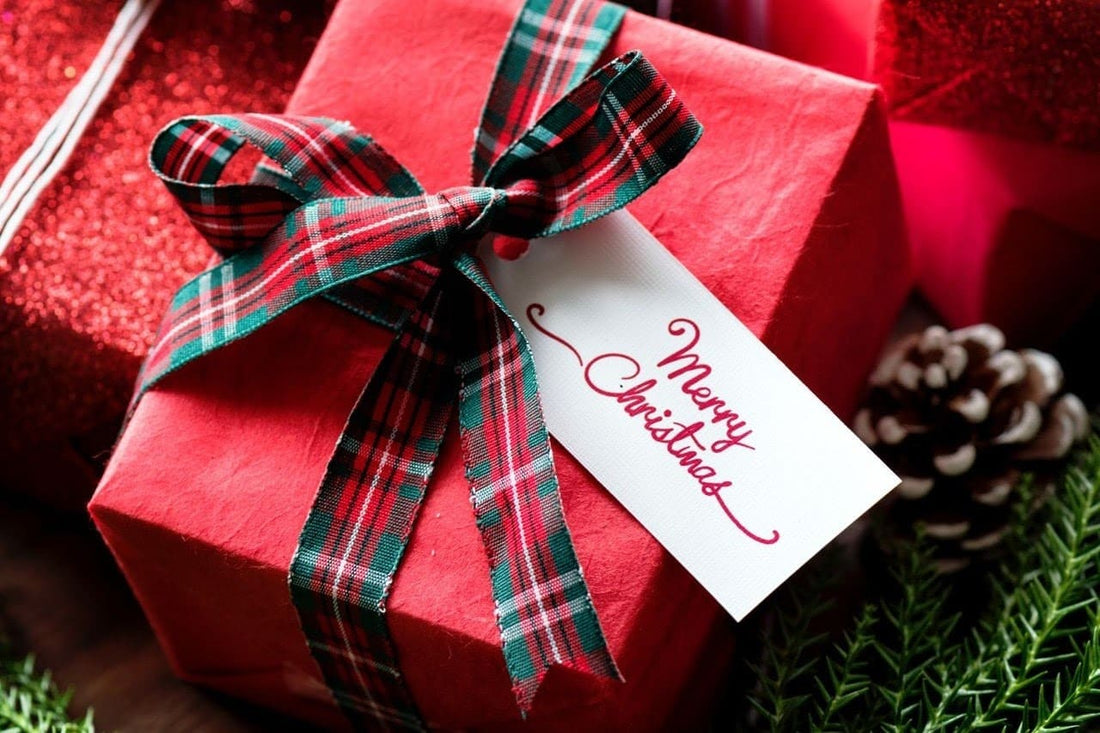 Necklaces to Gift This Holiday Season