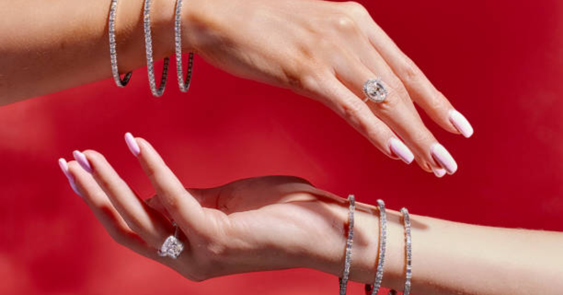 Diamond Tennis Bracelet Buying Guide: What to Know Before You Spend a Single Dollar