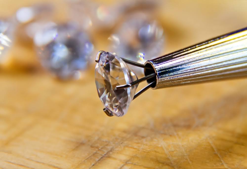 Lab-Grown Diamonds Vs. Natural Diamonds: The Top Guide