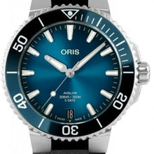 Aquis Date Calibre 400
 01 400 7769 4135-07 4 22 74Fc