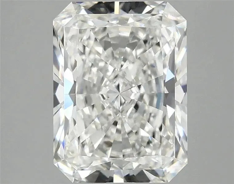 3.01ct Radiant Lab Grown Diamond (Colour F, Clarity VVS2, IGI Certified)