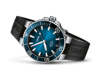 Aquis Date Calibre 400
 01 400 7769 4135-07 4 22 74Fc