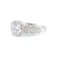 Cushion Halo Diamond Engagement Ring 4690064