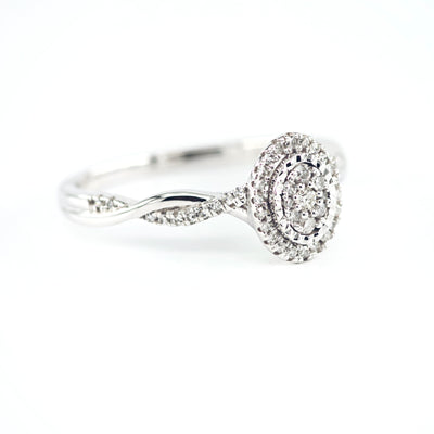 Oval Diamond Engagement Ring 4690057