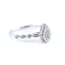 Tear Drop Diamond Engagement Ring 4690044