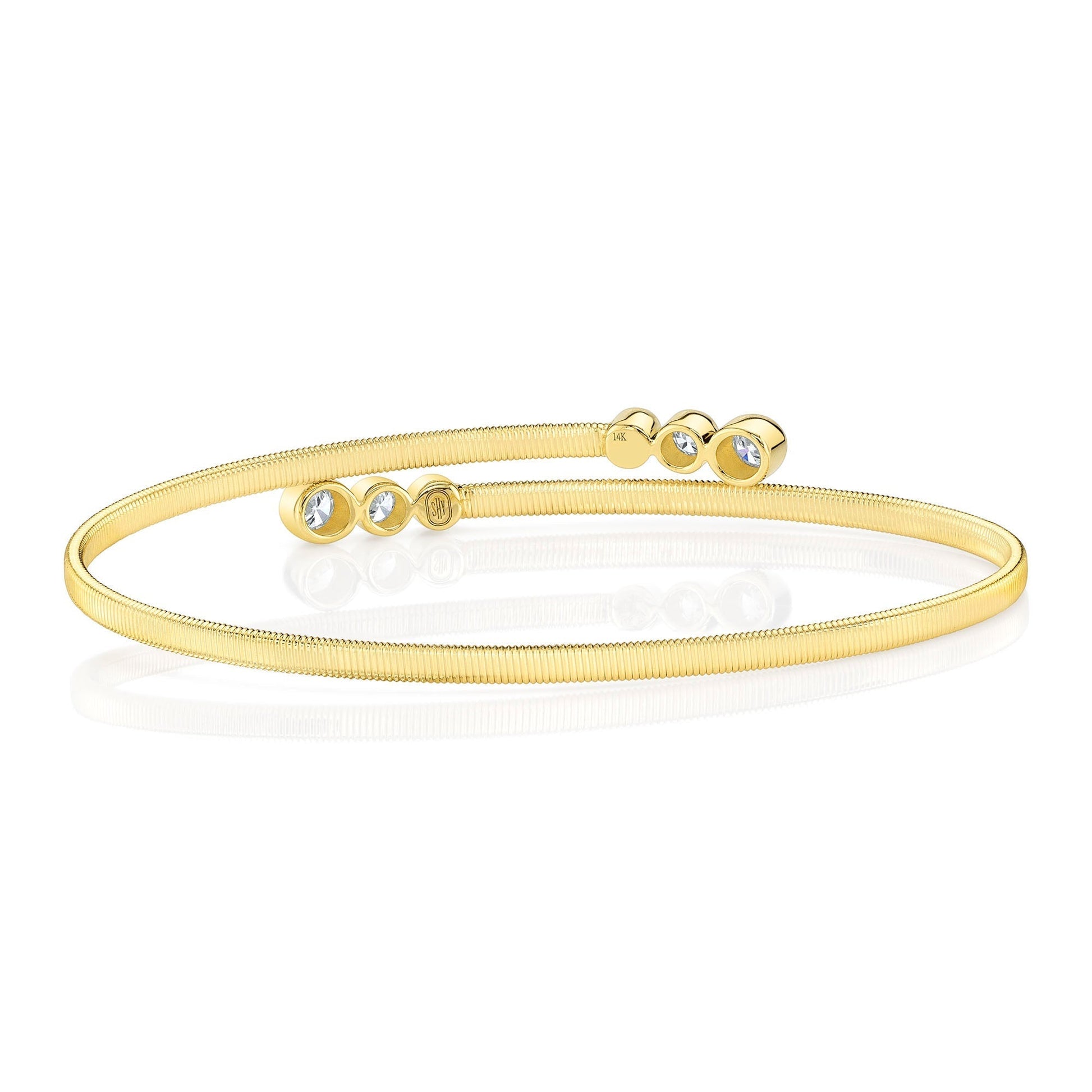 0-58ct-diamond-bezel-bangle B22001081ZS