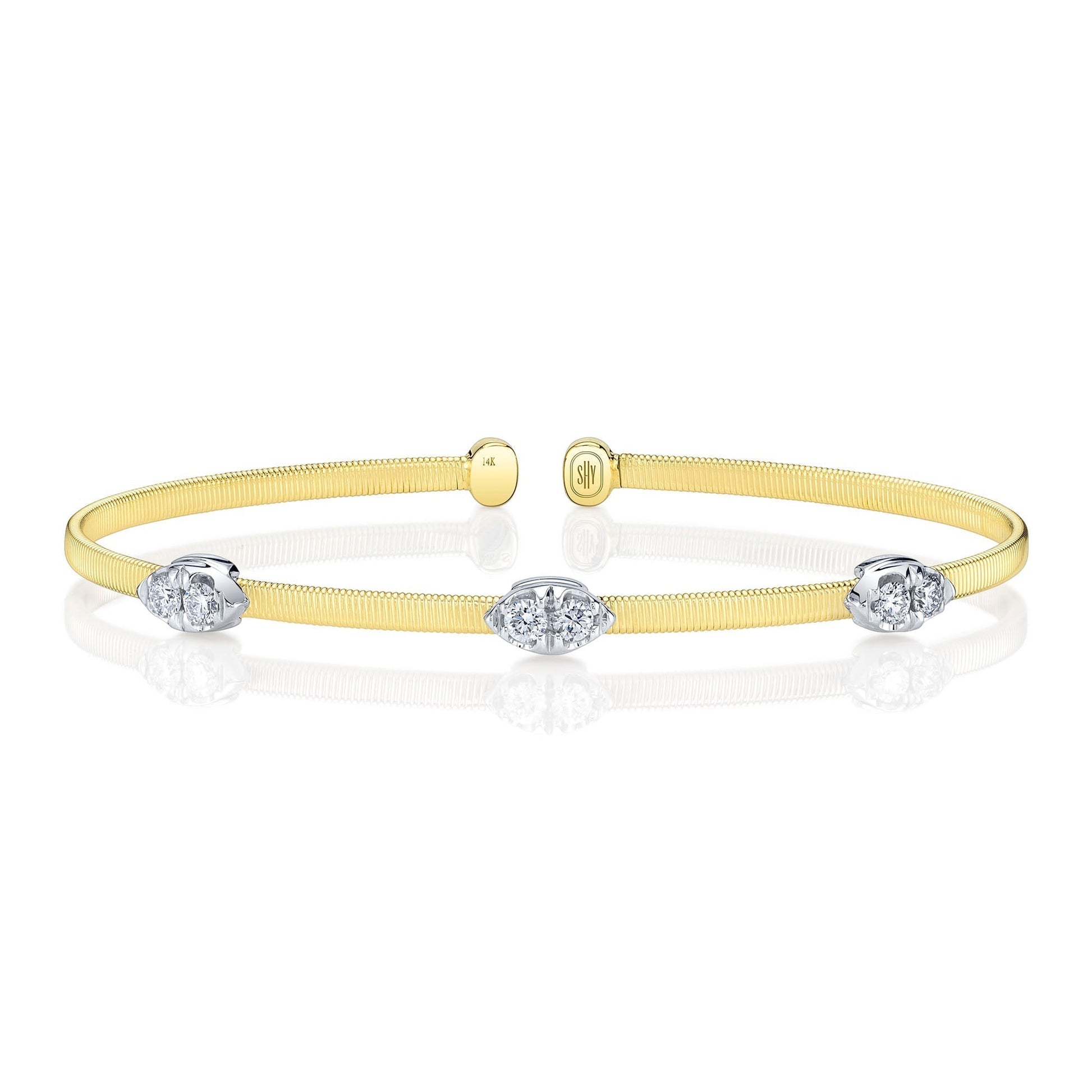 0-40ct-diamond-bangle B22001218ZS