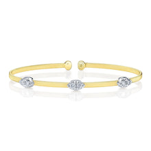 0-40ct-diamond-bangle B22001218ZS