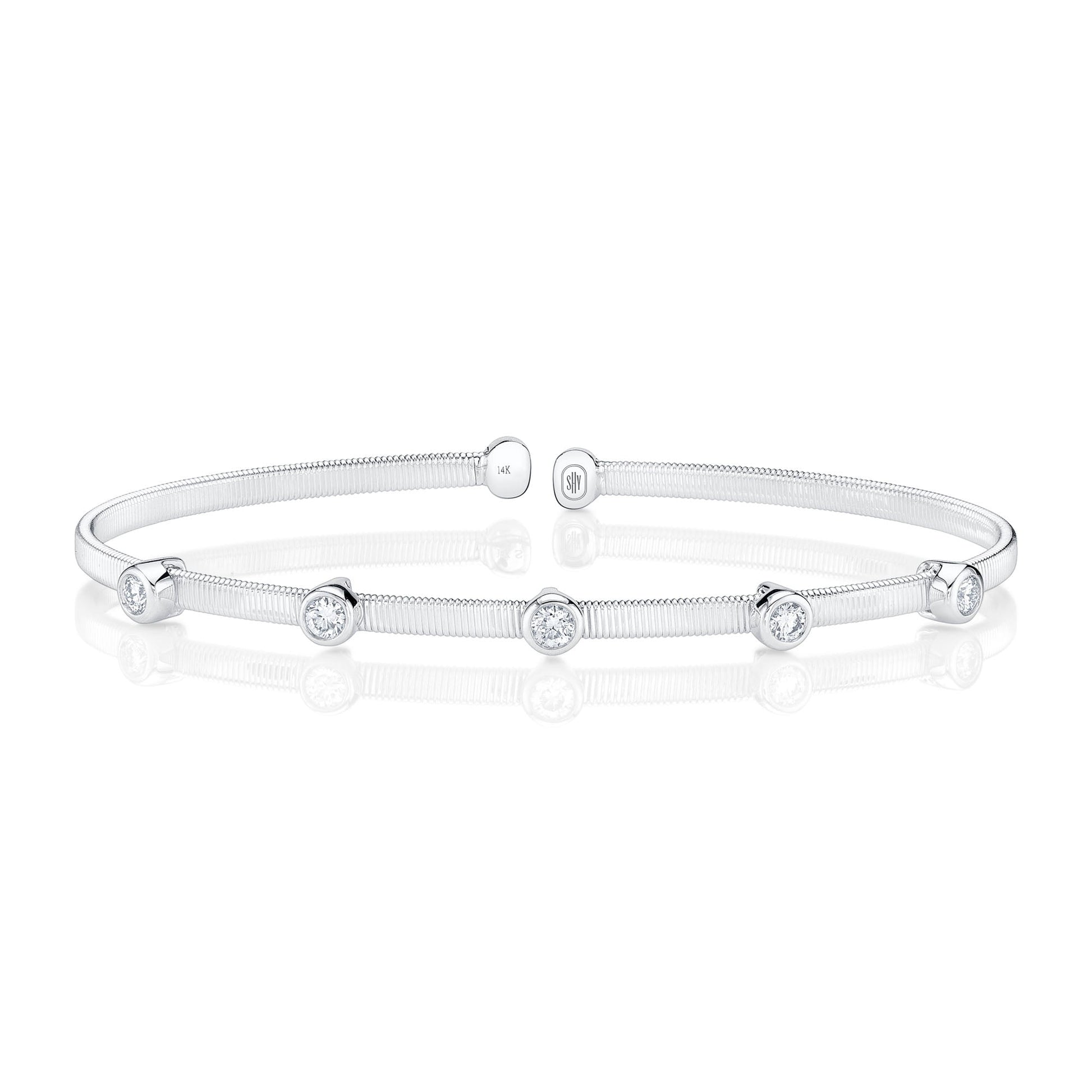 0-32ct-diamond-bezel-bangle B22001310ZS
