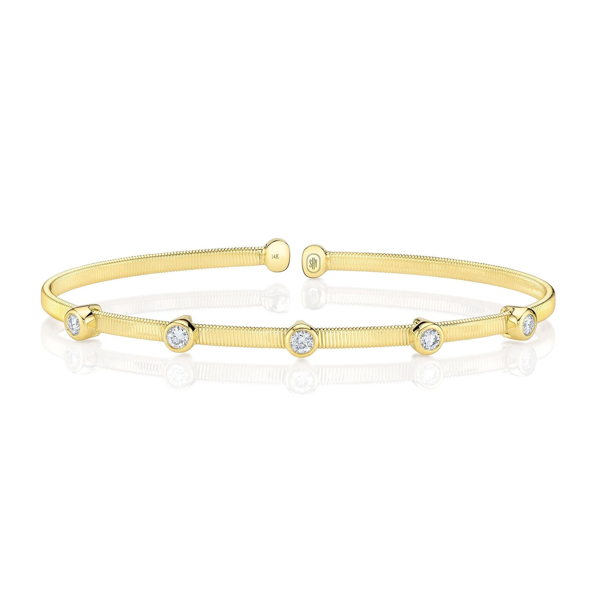 0-32ct-diamond-bezel-bangle B22001311ZS