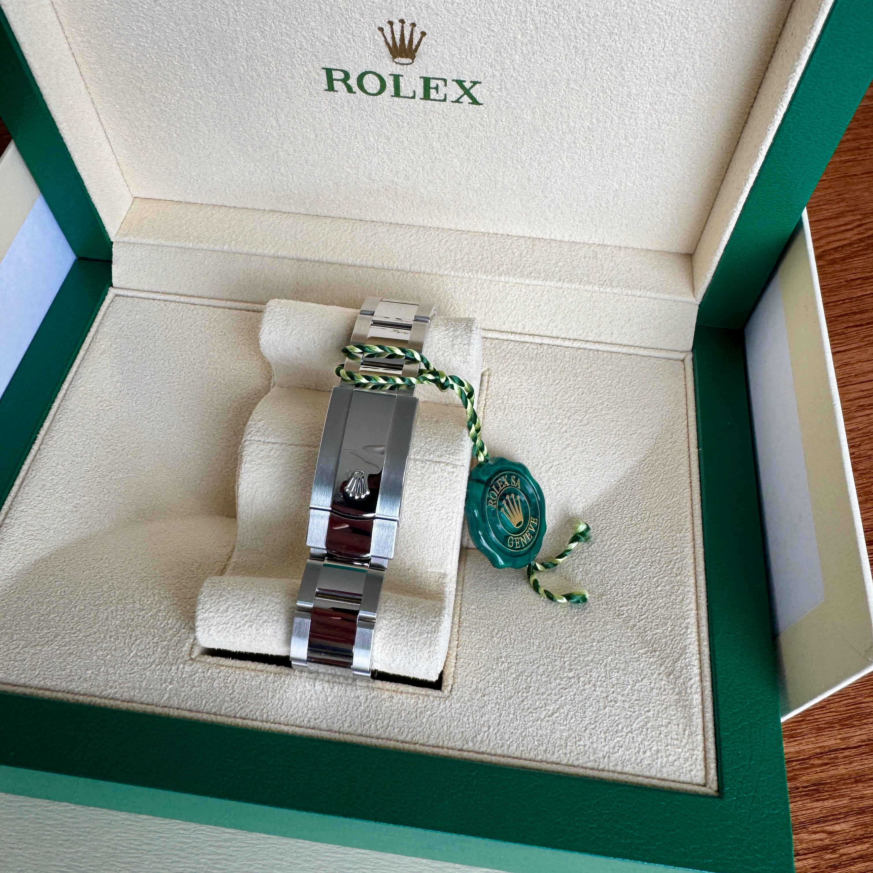 Rolex Datejust 41 Azzurro Blue Roman Dial 126300 – AZZI Jewelers