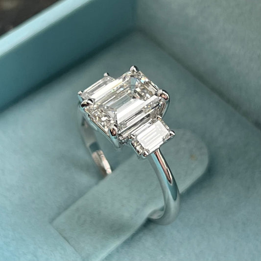 3 Emerald Cut Diamond Ring LG768647310