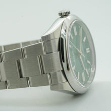 Rolex Oyster Perpetual 41MM Green Dial 124300 OP