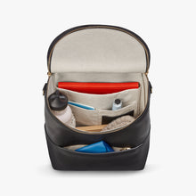 The Convertible Pocket Backpack 20228329-sdt-011528531