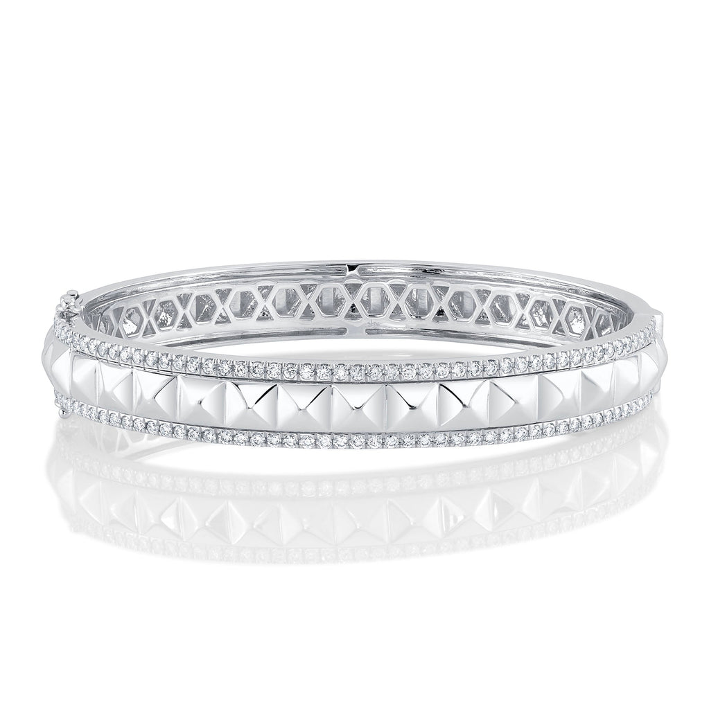 1.21CT DIAMOND BANGLE
