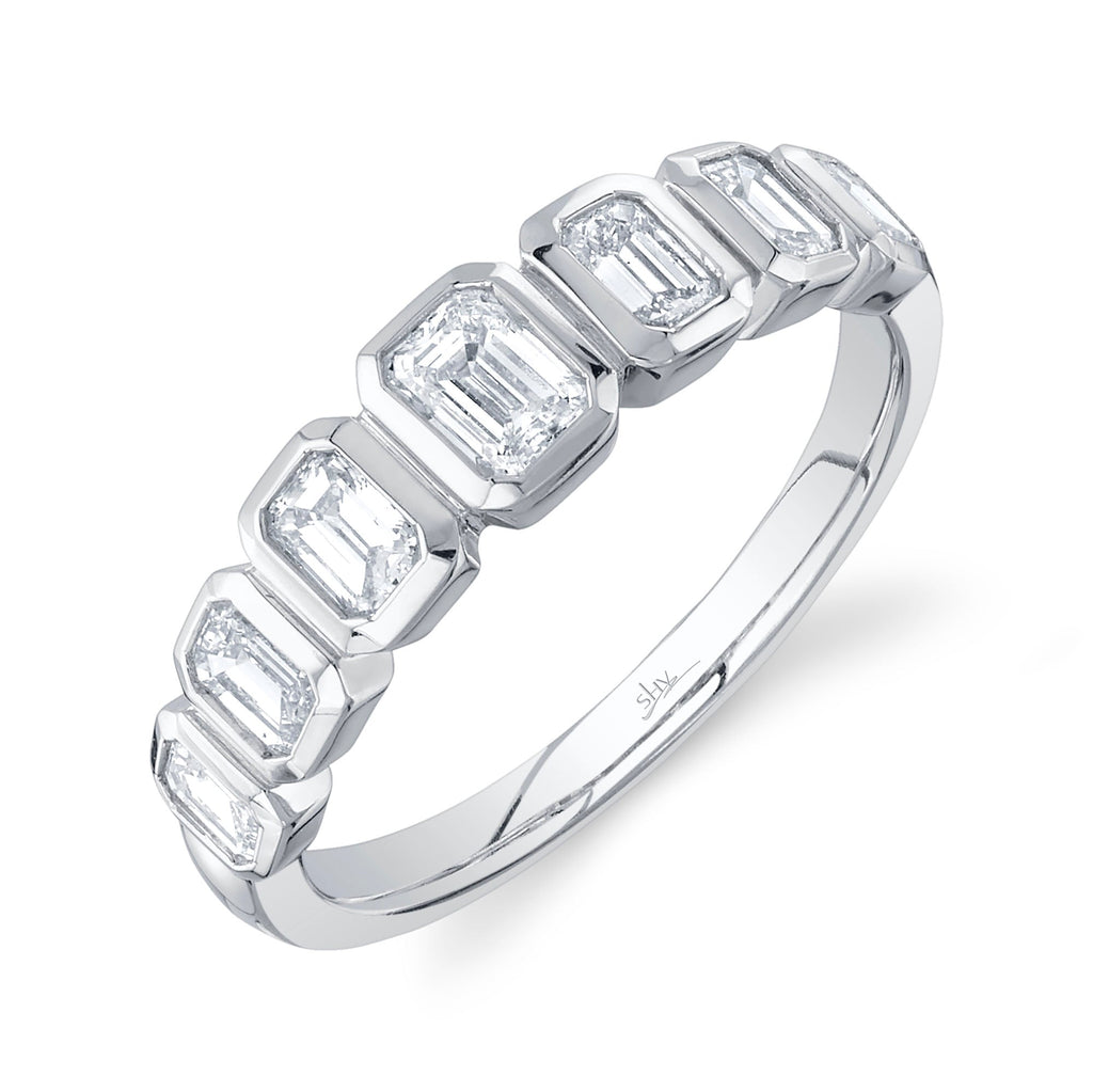 1.15CT DIAMOND EMERALD BAND