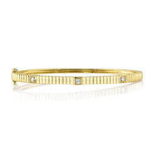 0-16ct-diamond-bangle