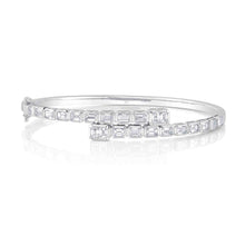 3.27CT DIAMOND EMERALD BEZEL BANGLE