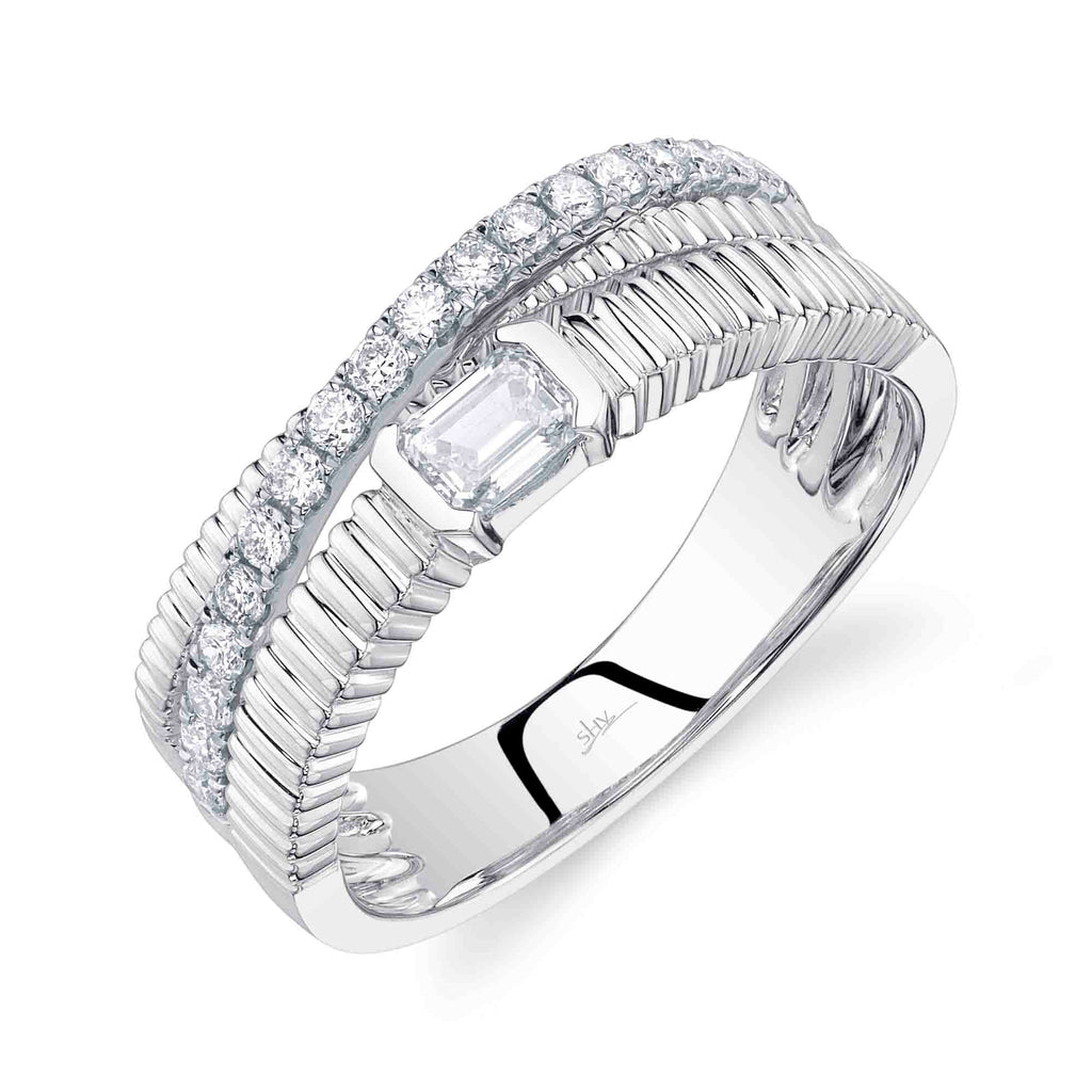 0.50CT DIAMOND EMERALD RIBBED RING