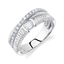 0.50CT DIAMOND EMERALD RIBBED RING