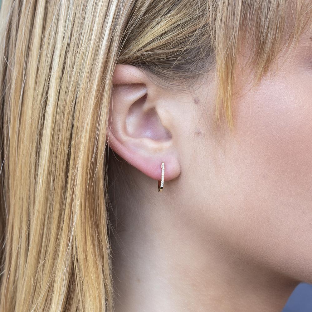 shy-creation-0-08ct-diamond-huggie-earring-sc55001598