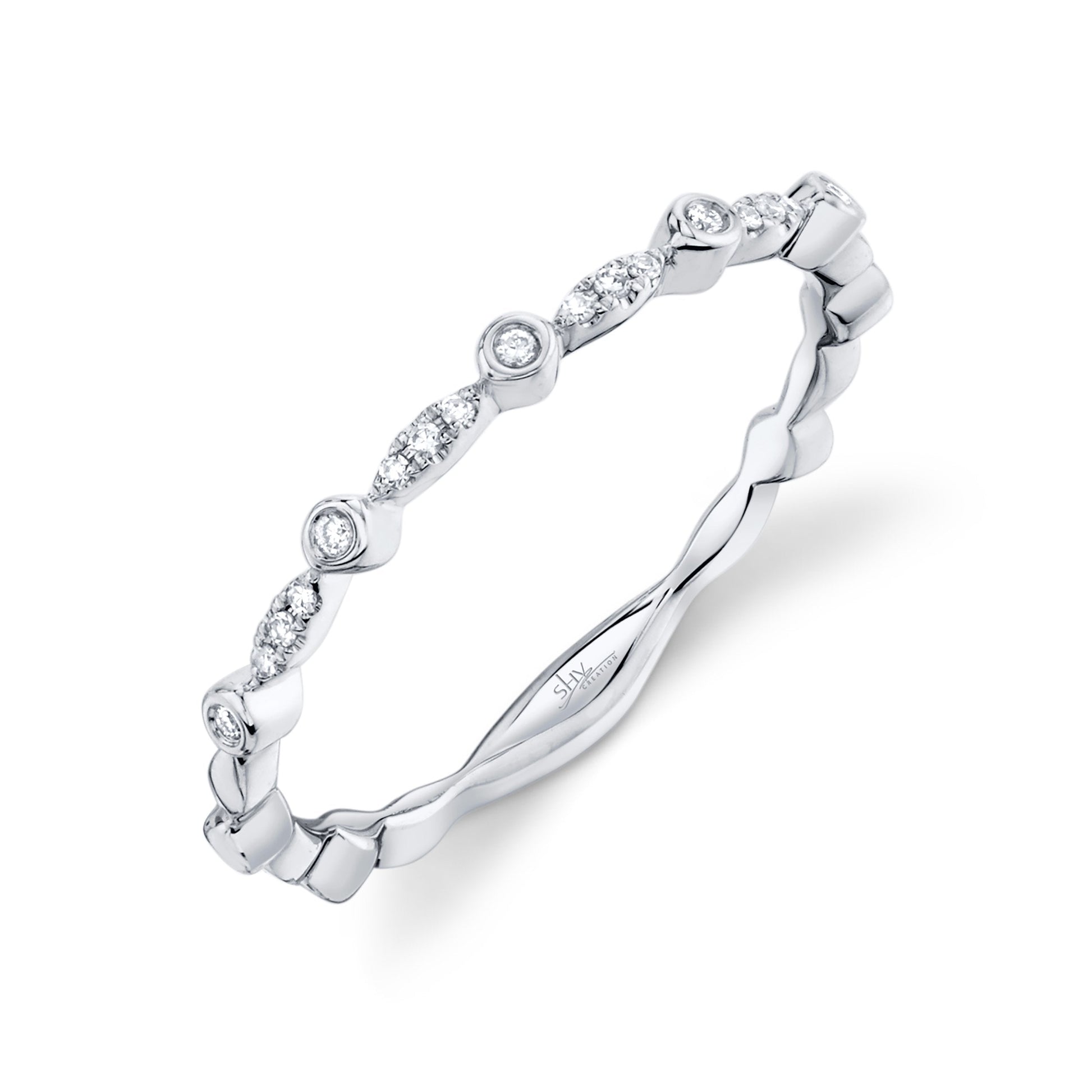 0-06ct-diamond-band-1