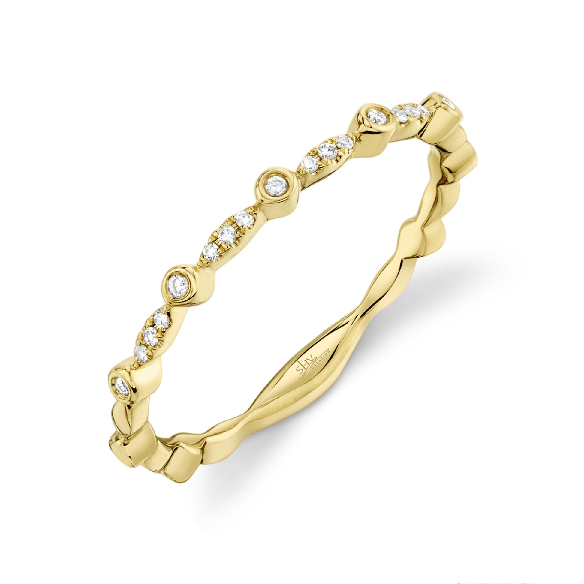 0-06ct-diamond-band