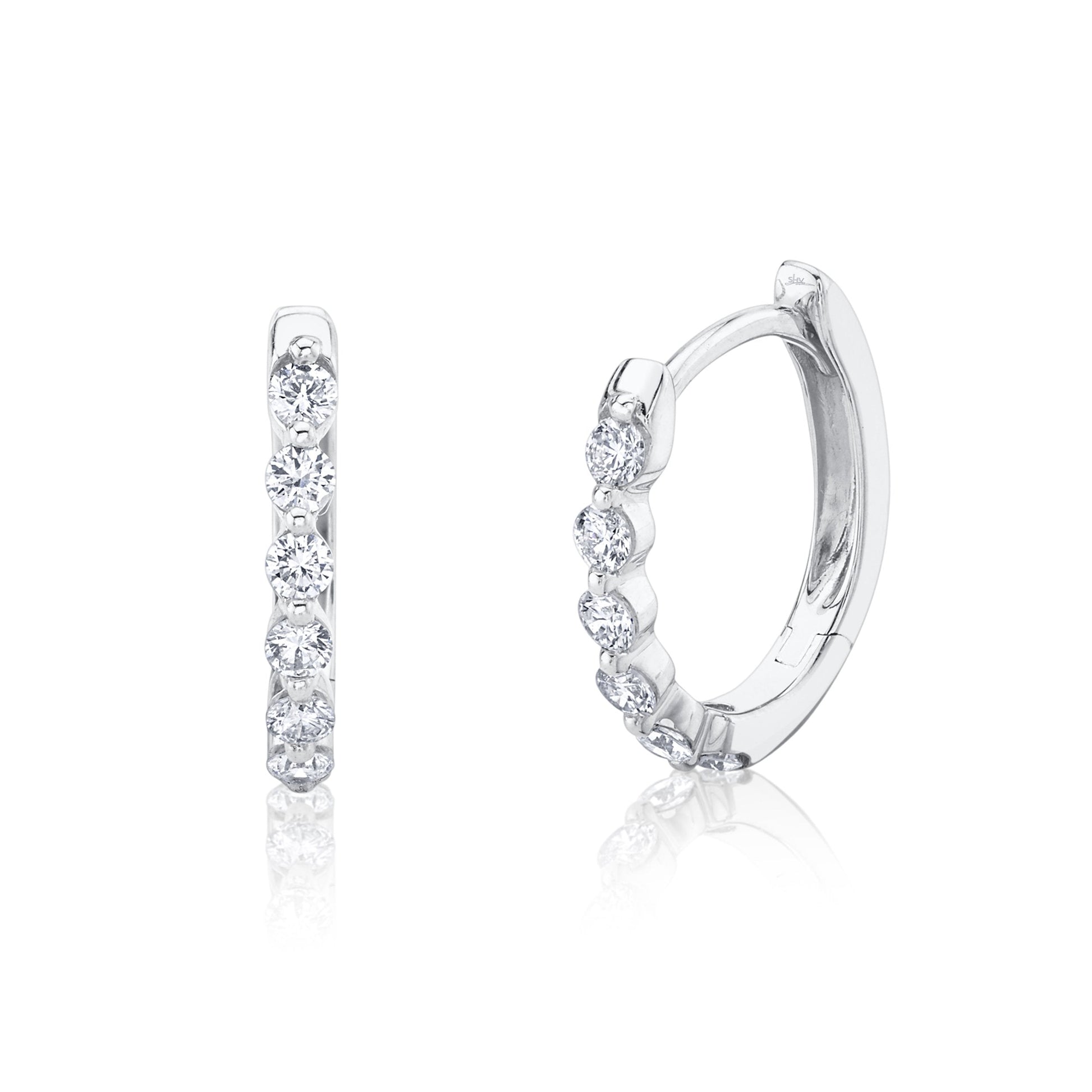 0-26ct-diamond-oval-huggie-earring