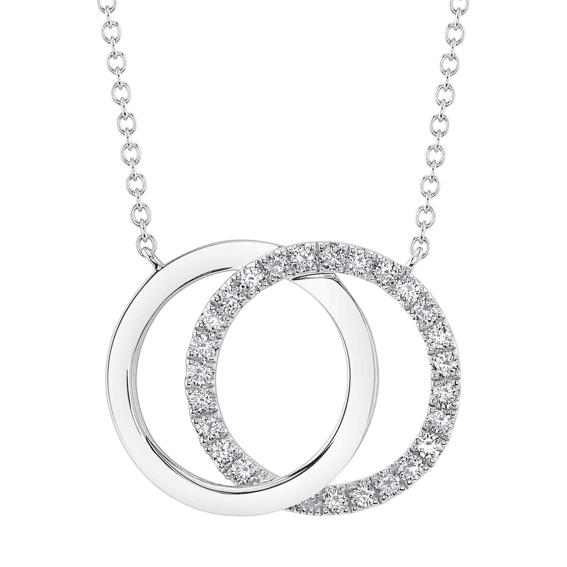 shy-creation-0-31ct-diamond-love-knot-circle-necklace-sc55022495