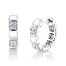 Shy Creation 0.18Ct Diamond Huggie Earring SC55025119