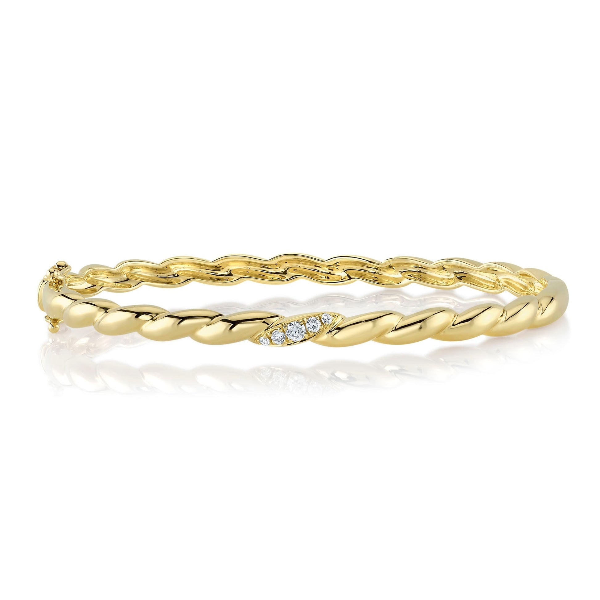 0-13ct-diamond-bangle