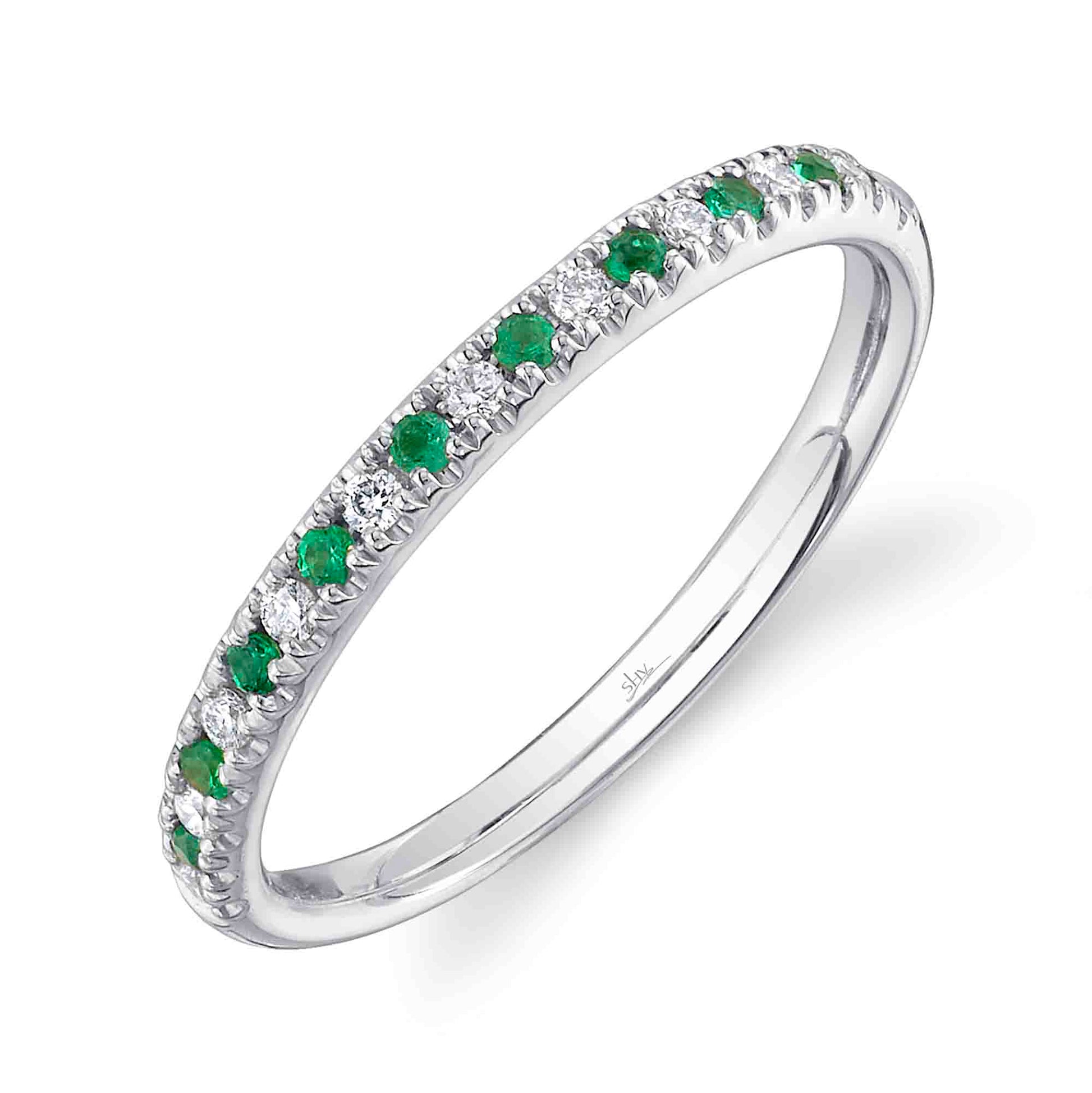 0-10ct-diamond-0-10ct-emerald-band