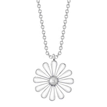 CULTURED PEARL FLOWER NECKLACE