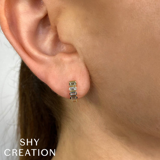 0-59ct-diamond-baguette-bezel-huggie-earring