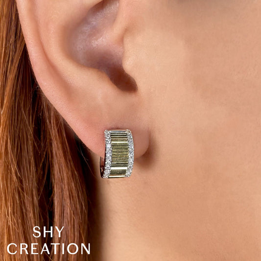 0-46ct-diamond-huggie-earring