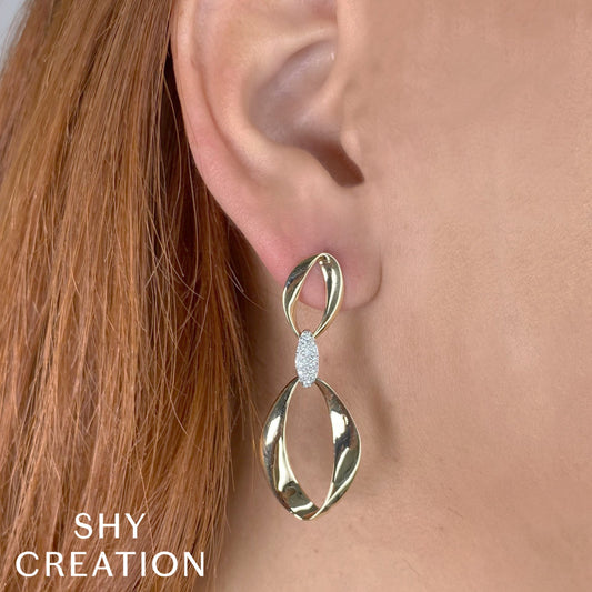 0-20ct-diamond-mobius-earring