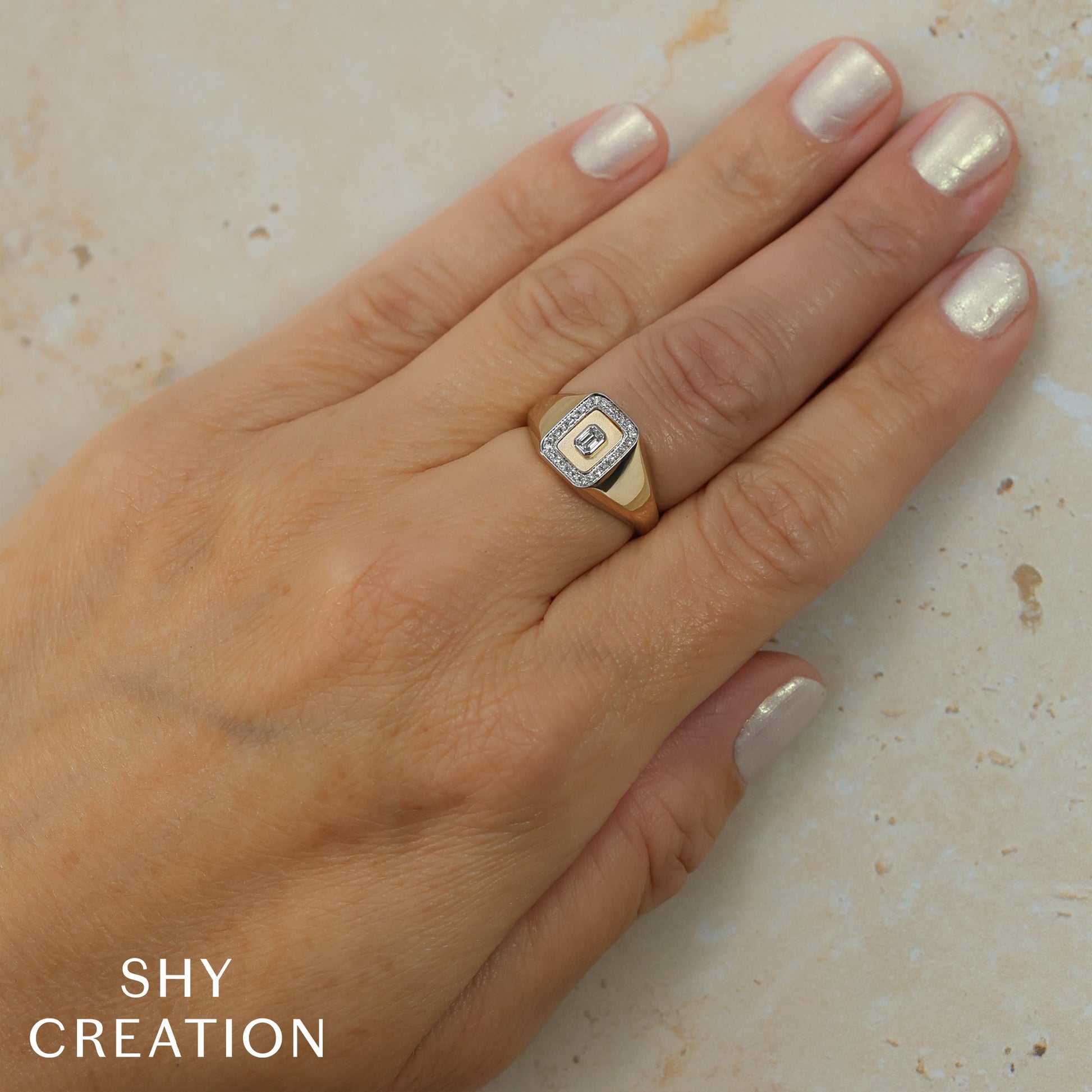 shy-creation-0-17ct-diamond-emerald-bezel-matte-signet-ring-sc22009043v2rd