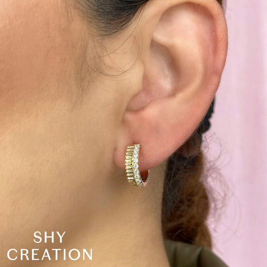 0-34ct-diamond-huggie-earring
