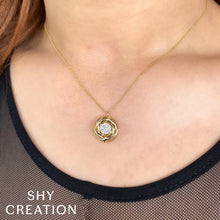 Shy Creation 0.11Ct Diamond Circle Necklace SC22009282