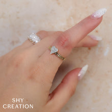 Shy Creation 0.07Ct Diamond Ribbed Pave Heart Ring SC22009663